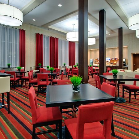 Holiday Inn Express Hotel & Suites Chatham South By Ihg Bagian luar foto