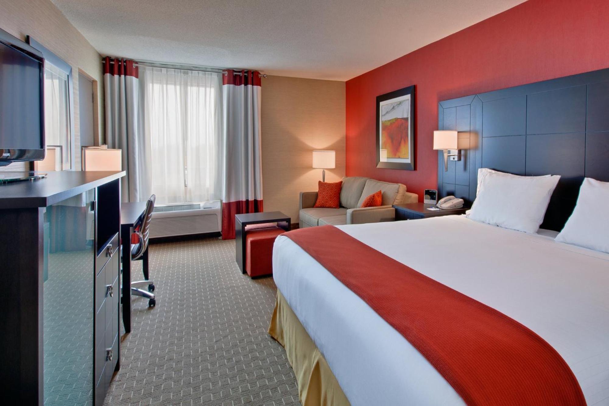 Holiday Inn Express Hotel & Suites Chatham South By Ihg Bagian luar foto