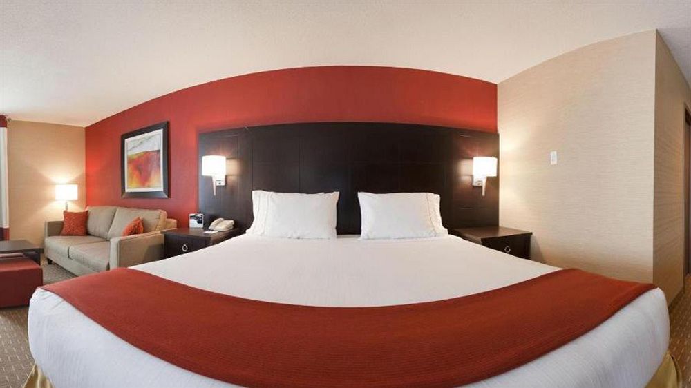Holiday Inn Express Hotel & Suites Chatham South By Ihg Bagian luar foto